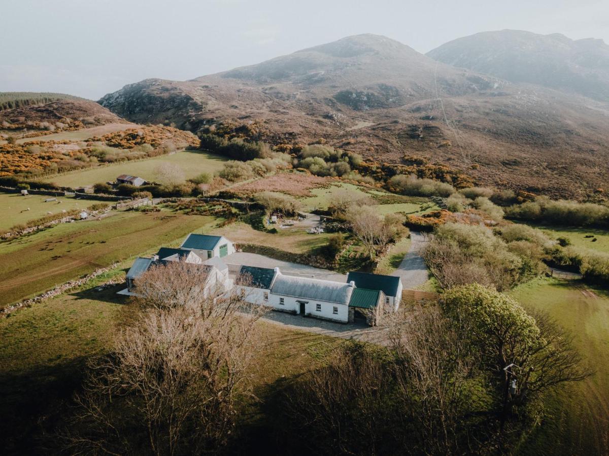 Secluded Thatched Cottage, Near Beaches & Hill Walking Rashenny Exteriör bild
